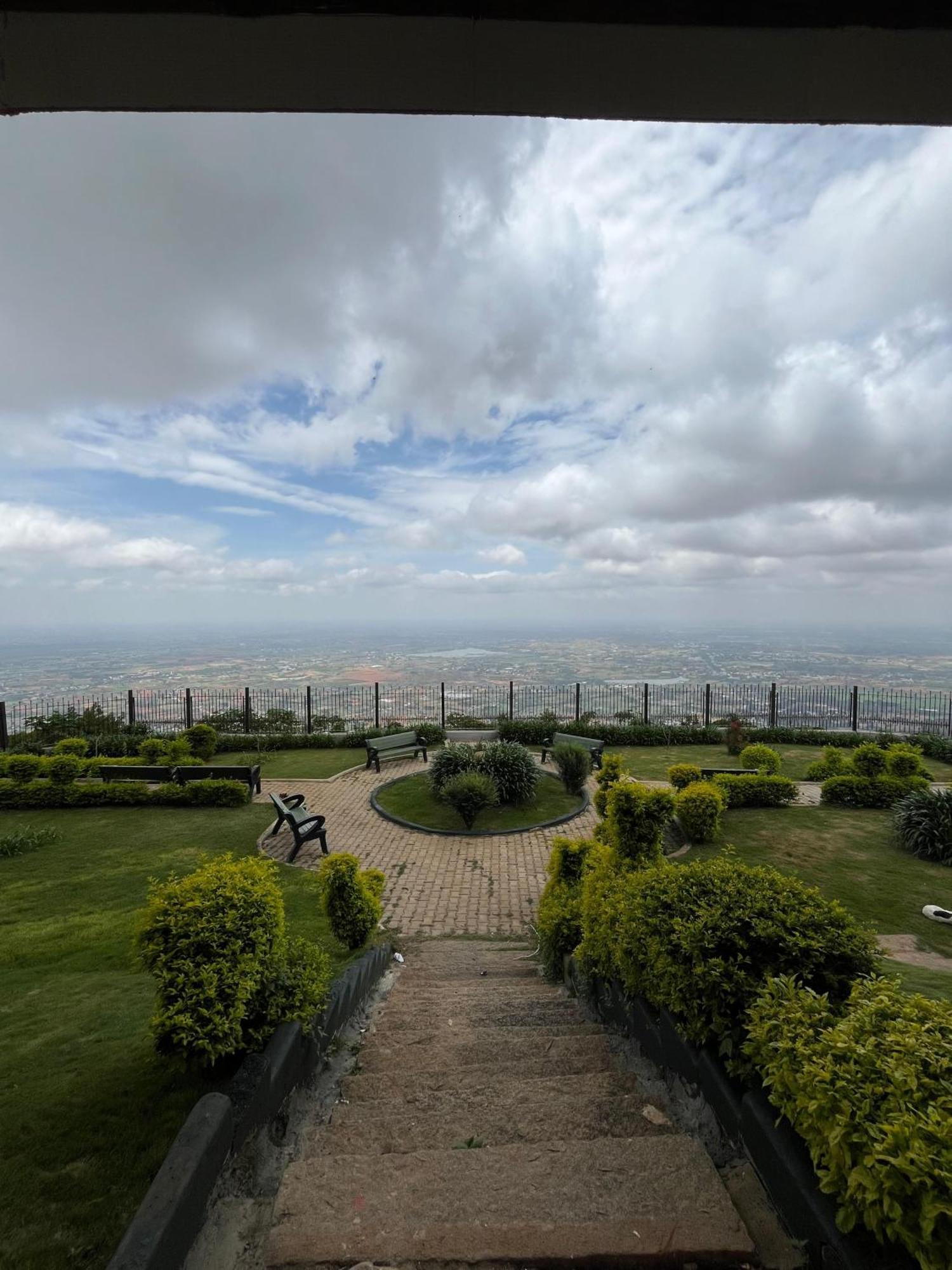 Kstdc Hotel Mayura Pine Top Nandi Hills 외부 사진